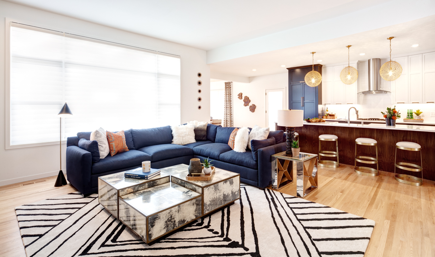 13 AMEK Bloomington 2019 Main Living Area 10003 1