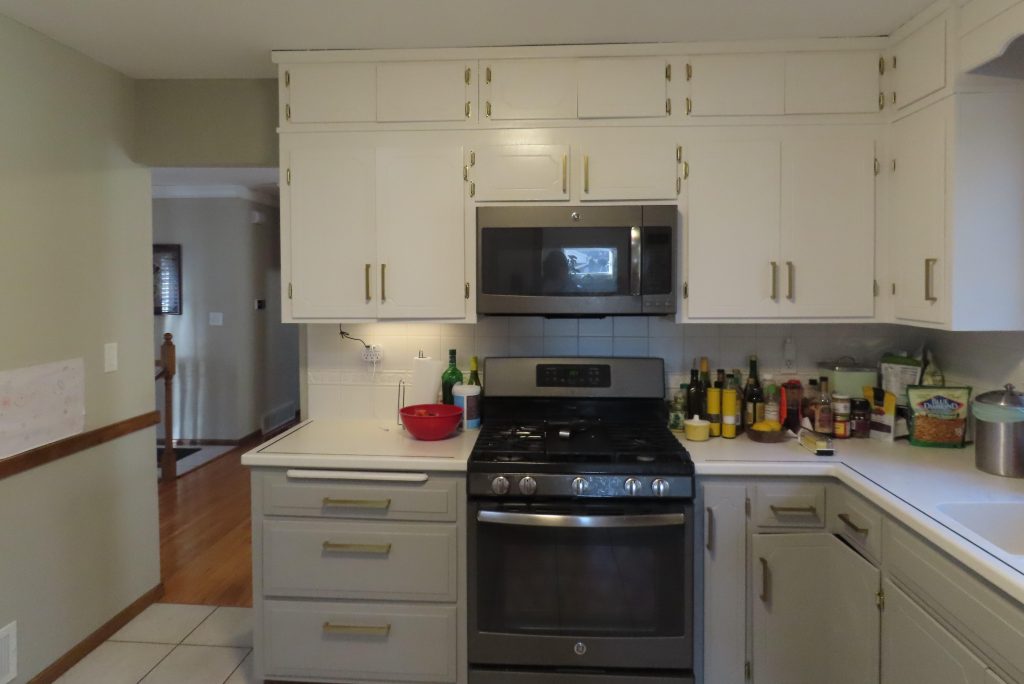AMEK Bloomington Before Kitchen to Dining Room 2023 IMG 0137 Cropped 1024x684 1