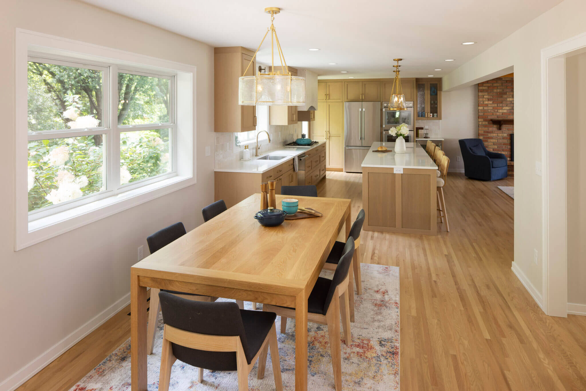 AMEK Bloomington Kitchen 2025 58A7538 Web 2048x1366