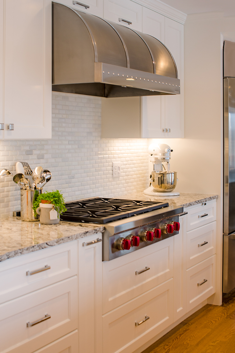 AMEK Bloomington Main 171 Edit Stove Hood Web 2