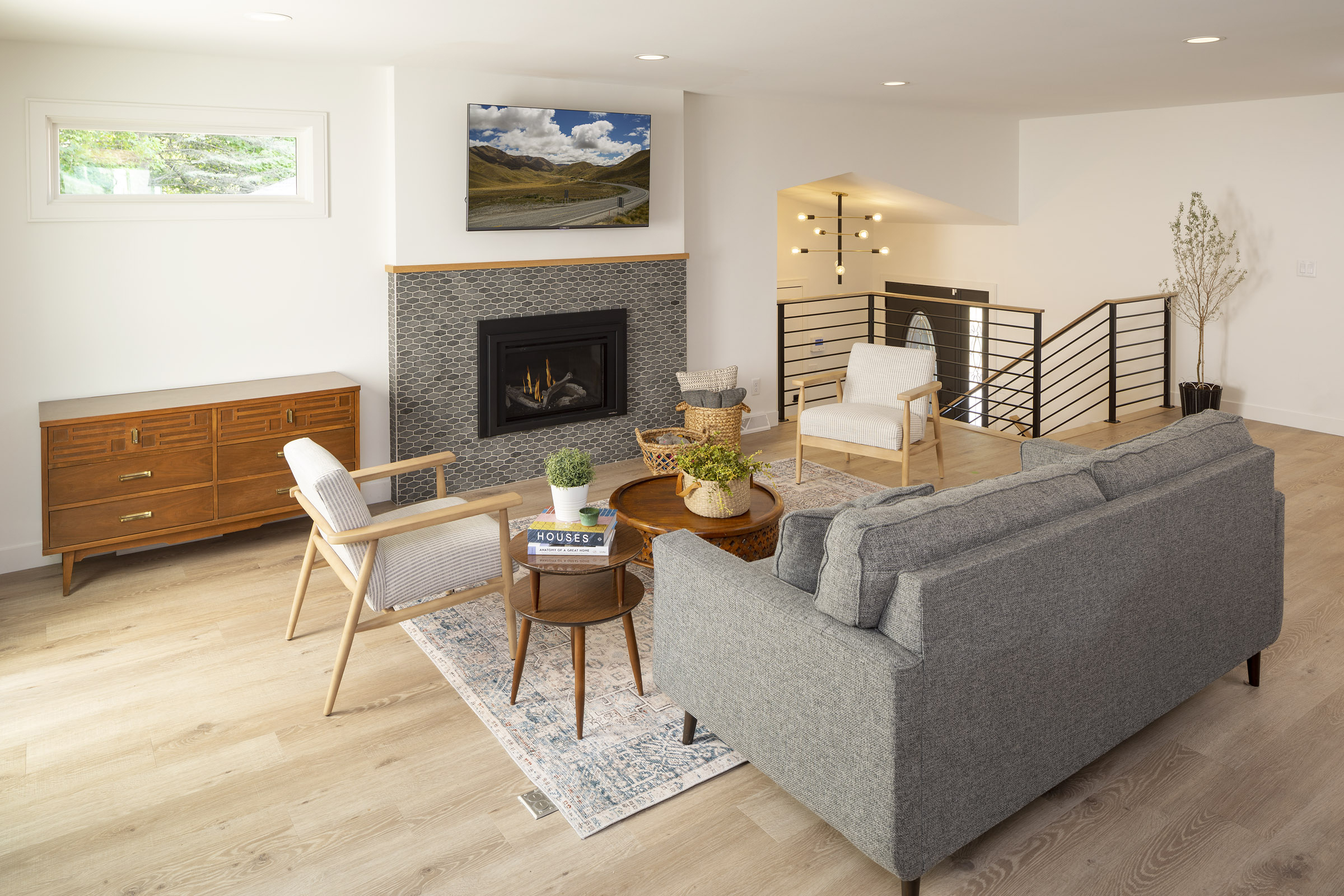 AMEK Bloomington Whole Home August 2021 G9A2923v2 Web 2