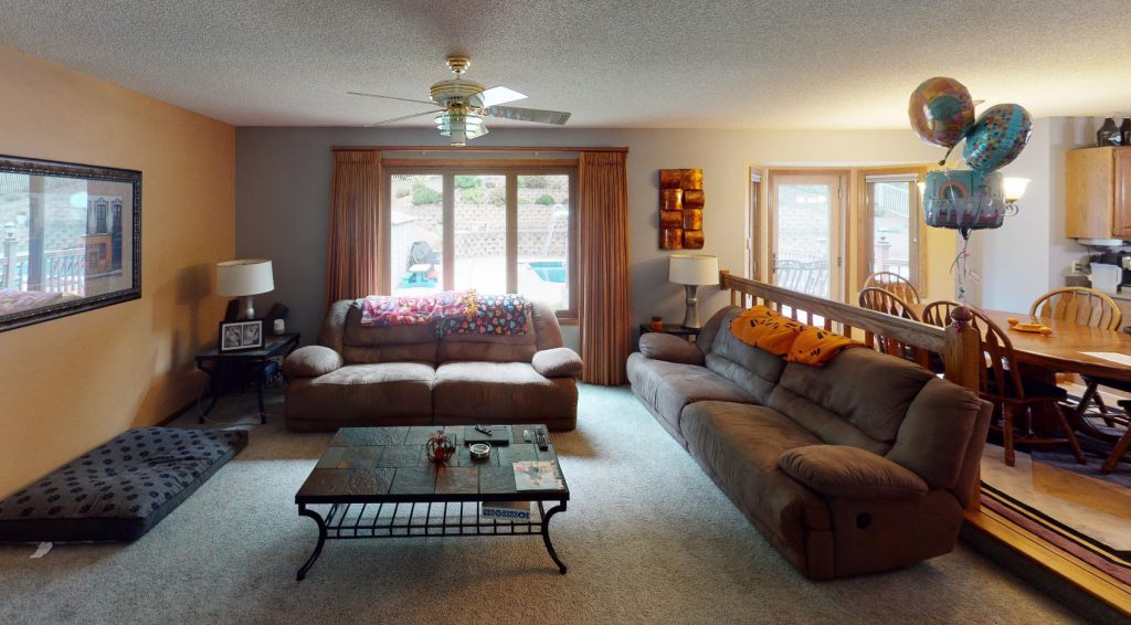 Making A Splash 3 AMEK Eagan Before 2022 Living Room Cropped 1024x566 1