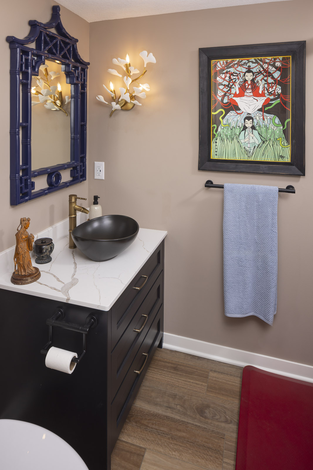 AMEK Edina Condo Bathroom 2026 58A0238 Web