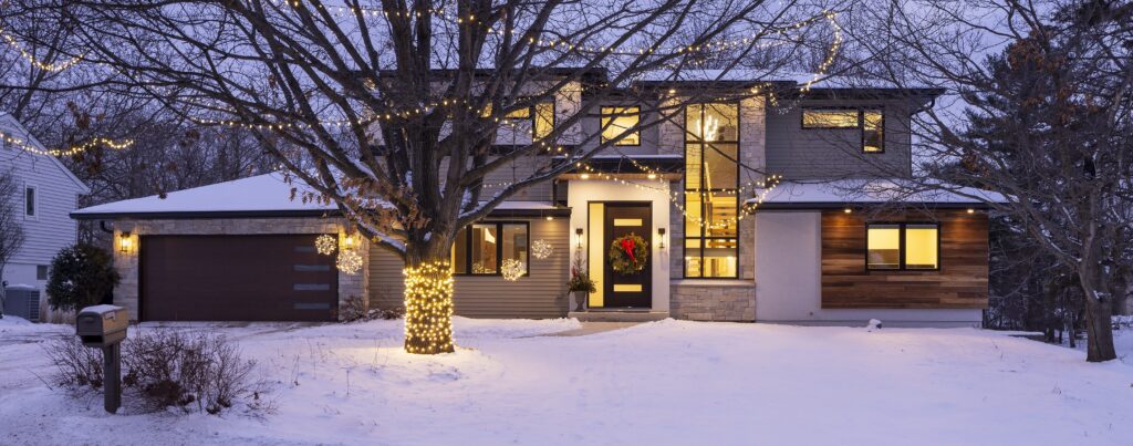 AMEK Edina Whole House 2024 58A5717 2 JPEG Print Exterior CROP 2 1024x403 1