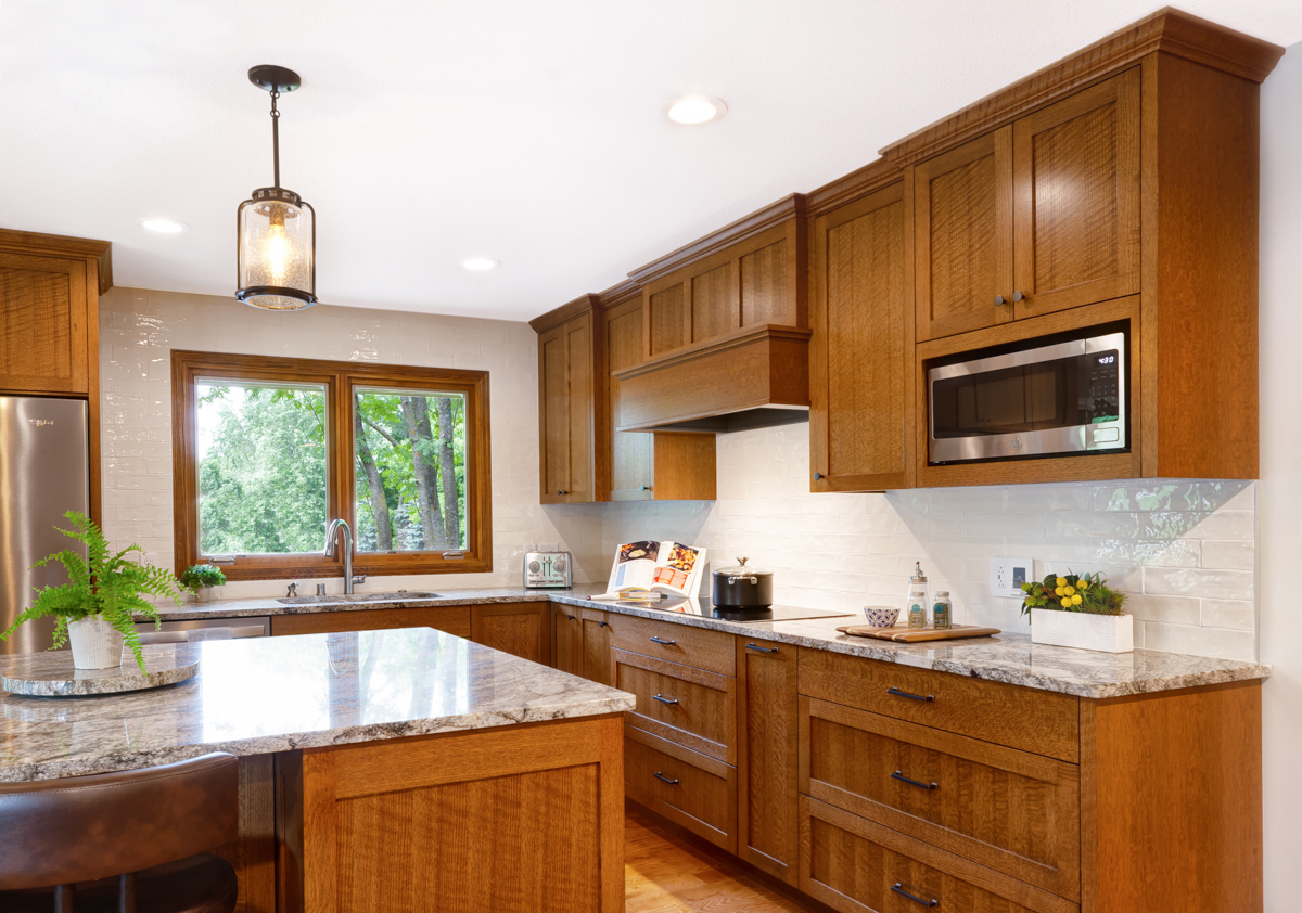 AMEK Gades EP July 2019 10004 Web 1