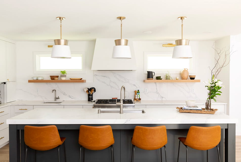 AMEK Homepage Contact Section Image