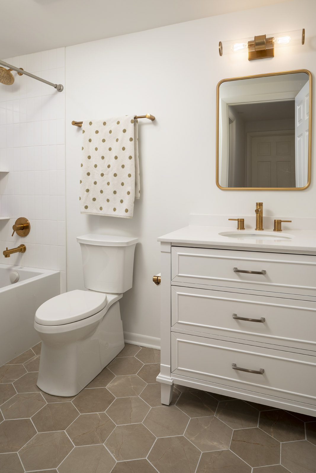 AMEK Minneapolis Main Add Feb 2022 Web G9A8060 1