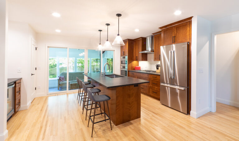 AMEK Minnetonka Remodel 20021 Web CROPPED WIDE w no Clock 768x455