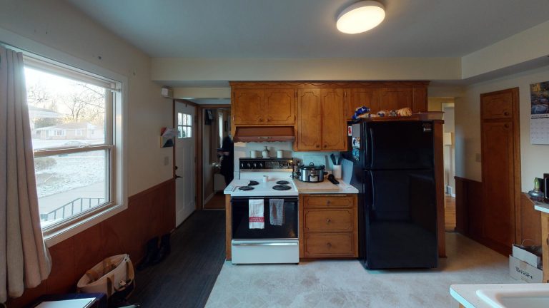 AMEK Richfield Before Kitchen 2022 768x432 1