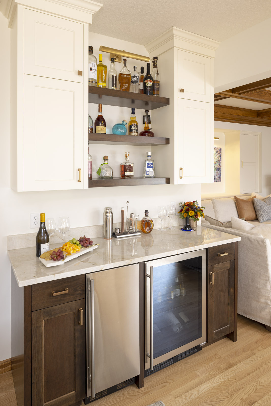 AMEK.Mendota.Heights.main .level 2022 06 Web