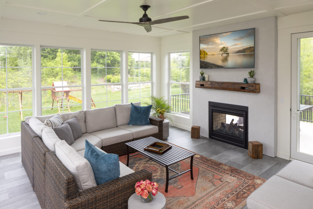 AMEK.chaska.porch .2021.001 1 1024x683