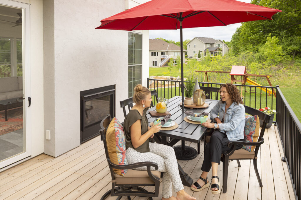 AMEK.chaska.porch .2021.011 1024x683