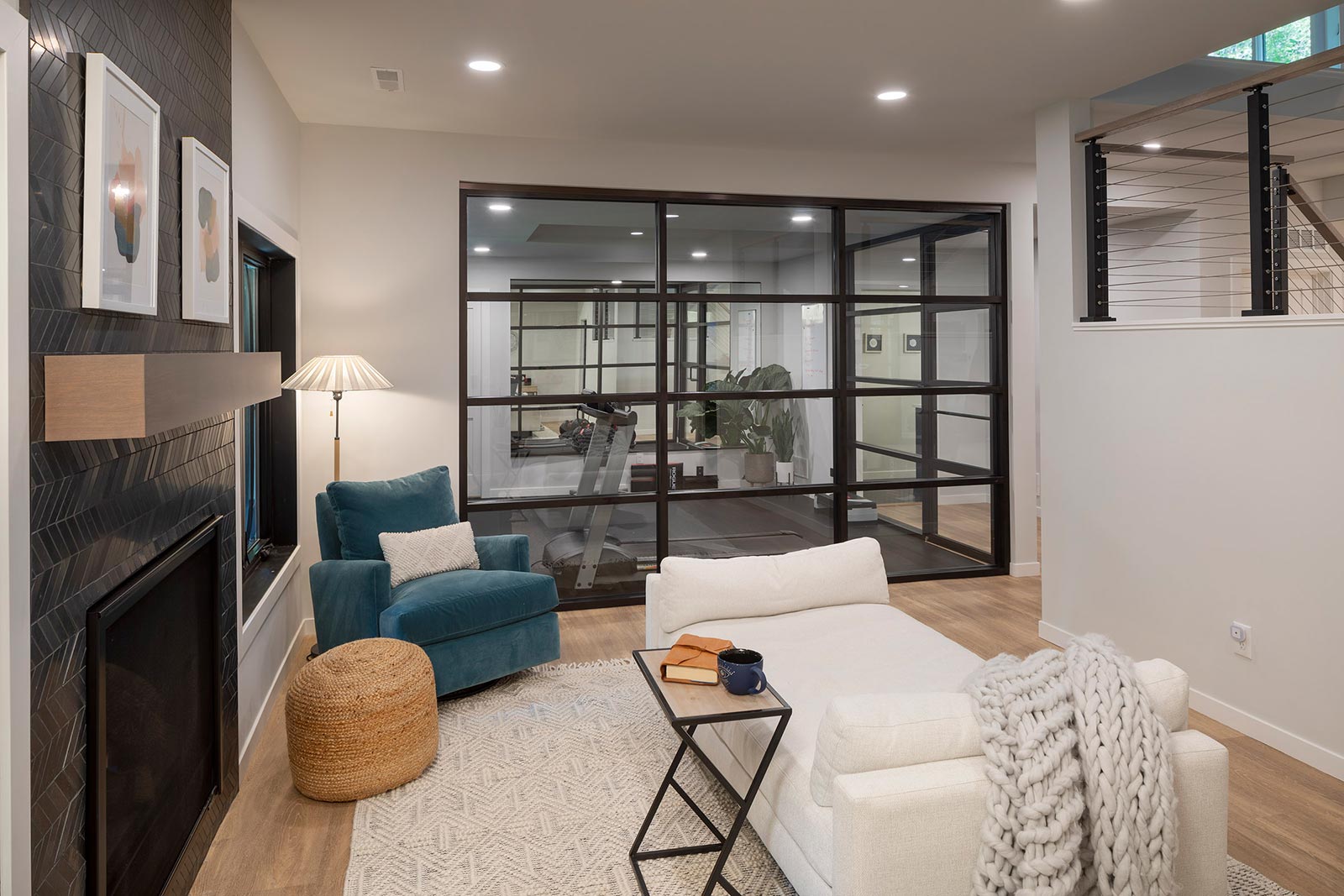 AMKE WELCOMING LOUNGE & OPEN STAIRWAY Image