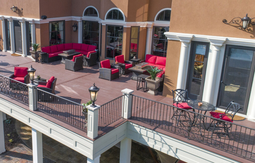 Deck Woodbury Cropped 1024x654