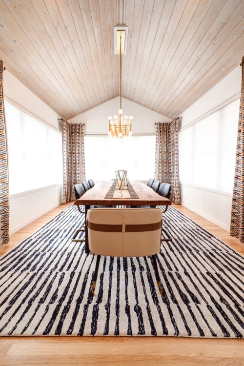 4-AMEK-Bloomington-2019-Dining-Room-10009